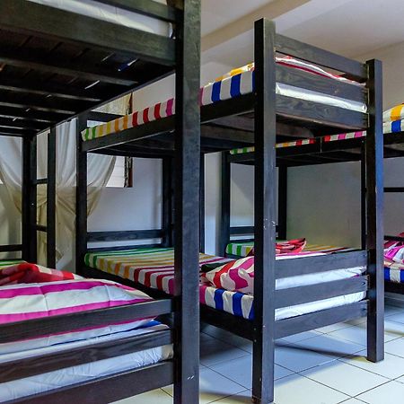Ayo Homtel Hostel Lapu-Lapu City Buitenkant foto