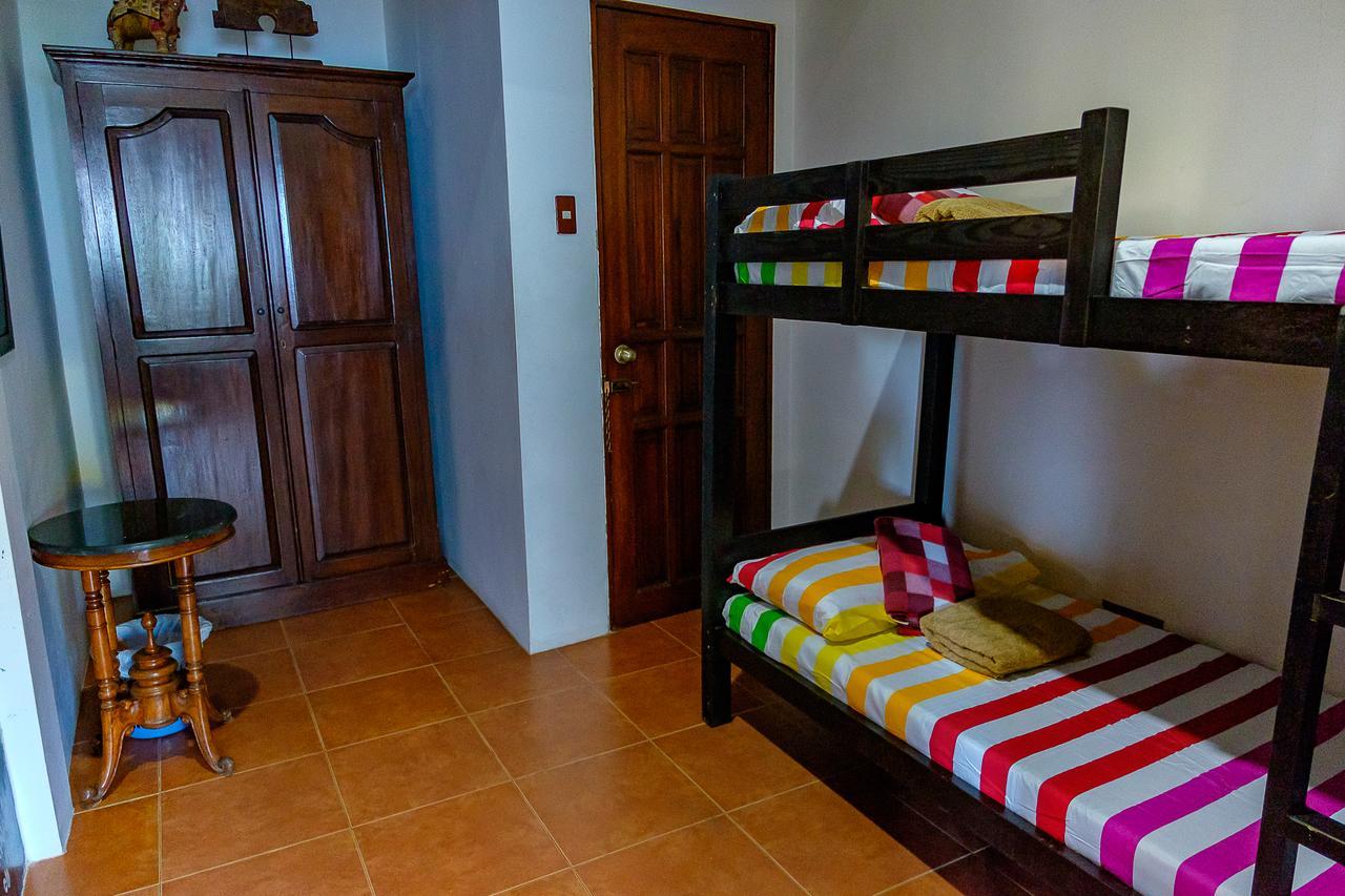 Ayo Homtel Hostel Lapu-Lapu City Buitenkant foto