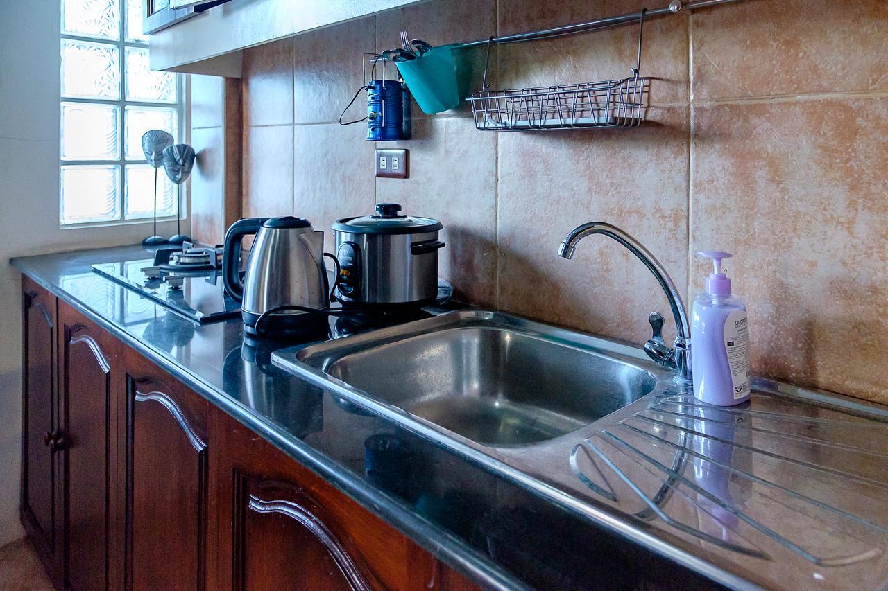 Ayo Homtel Hostel Lapu-Lapu City Buitenkant foto